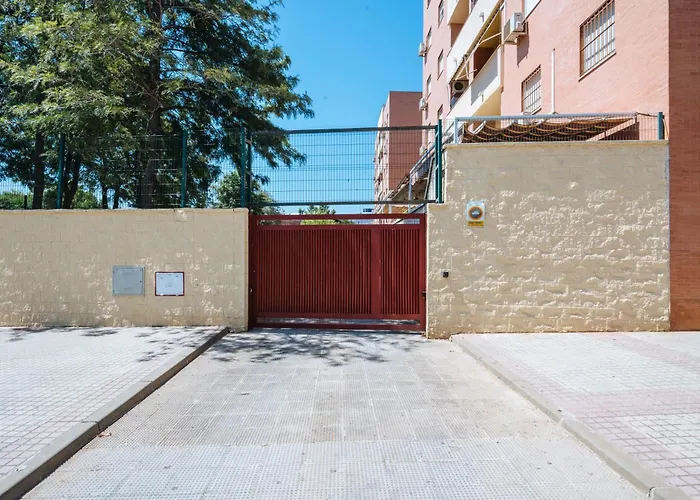 Piscina Abierta! Parking En Sevilla Centro Incluido