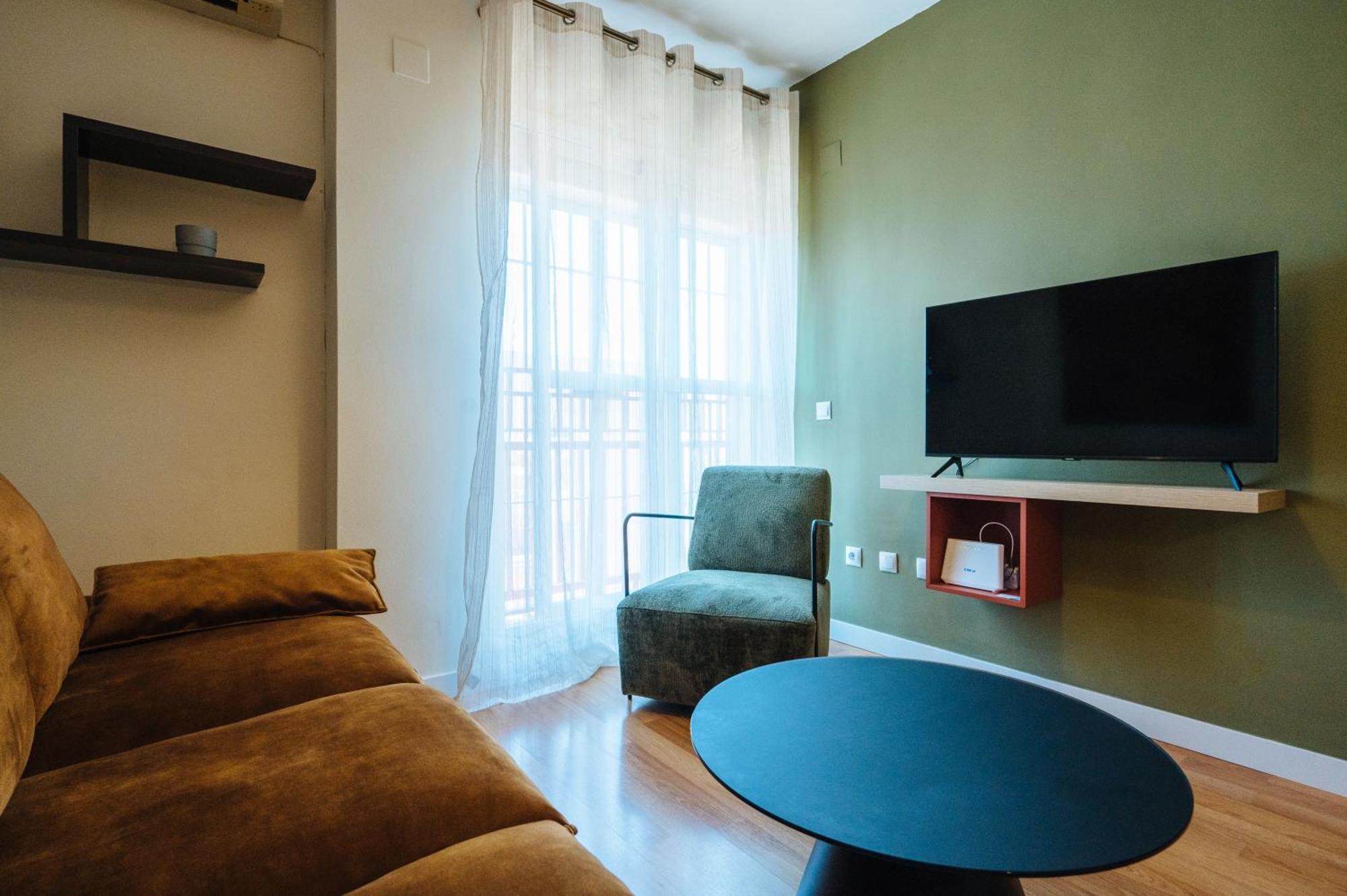 Piscina Abierta! Parking En Sevilla Centro Incluido Apartment Camas