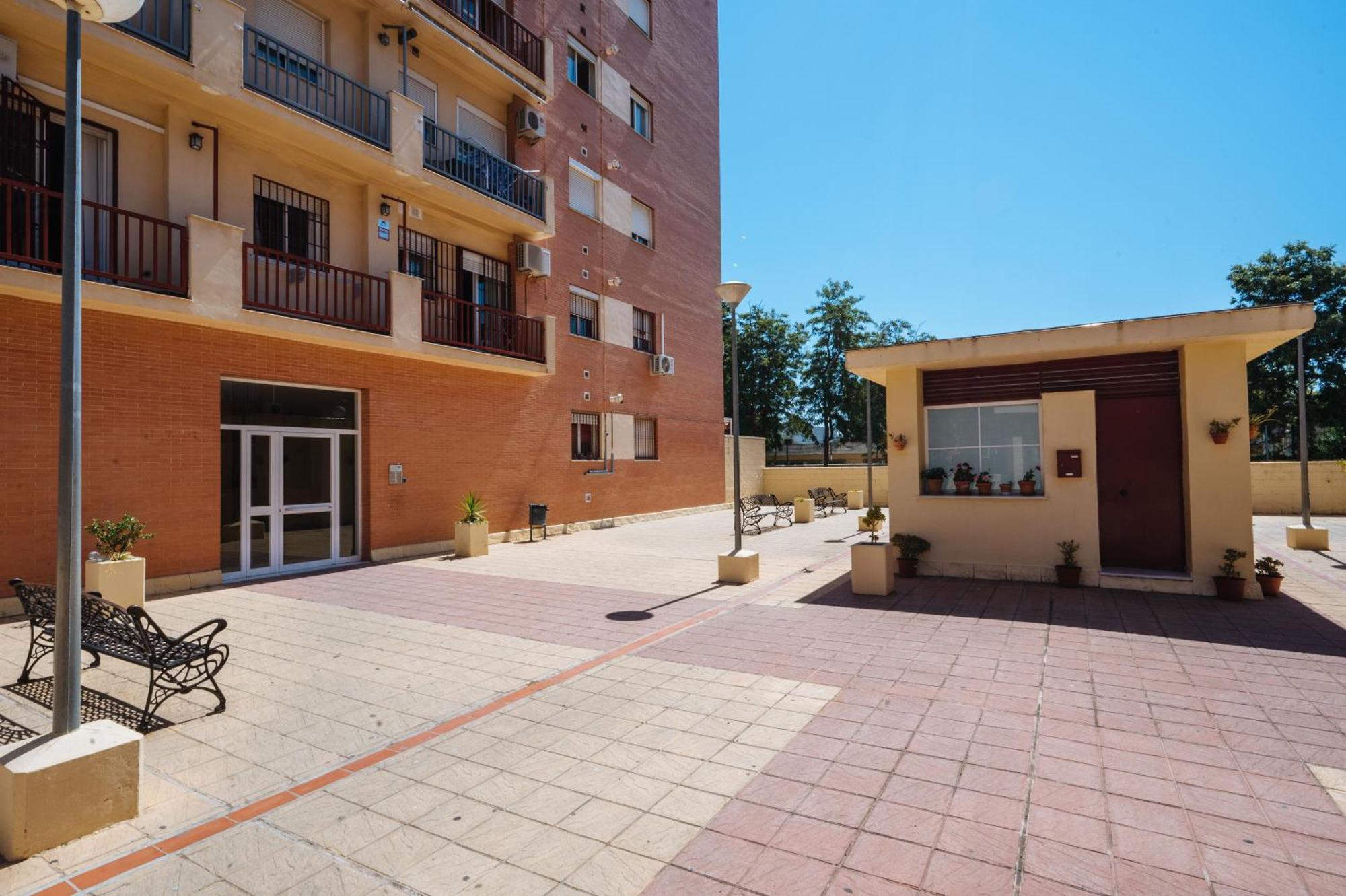 Apartment Piscina Abierta! Parking En Sevilla Centro Incluido Camas